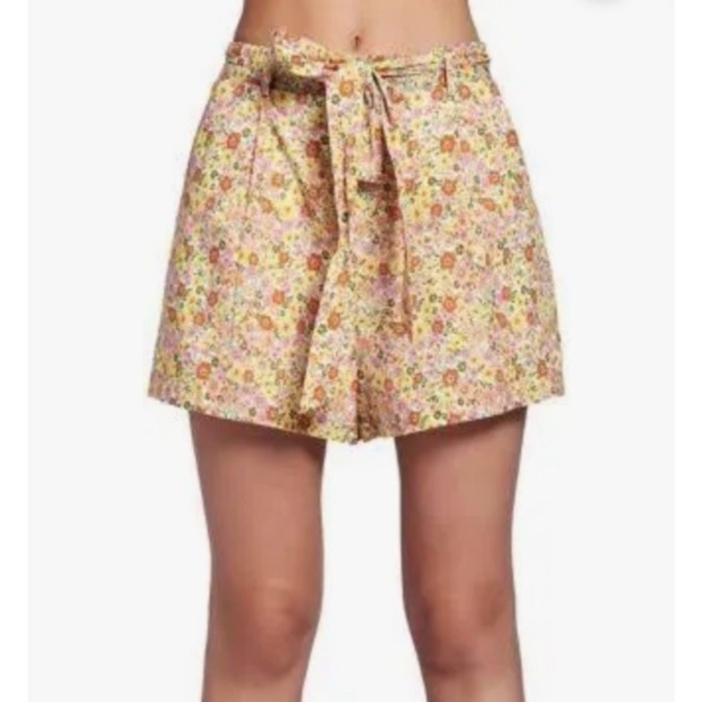 Lost + Wander Sun‎ Dance 2X Shorts Yellow Pink Floral Cottagecore Fairy Coquette